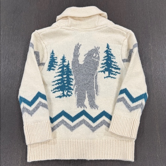Adorable Baby Gap Shawl Style Cardigan W/ Yeti Design 18-24 Months Toddler - Picture 5 of 7